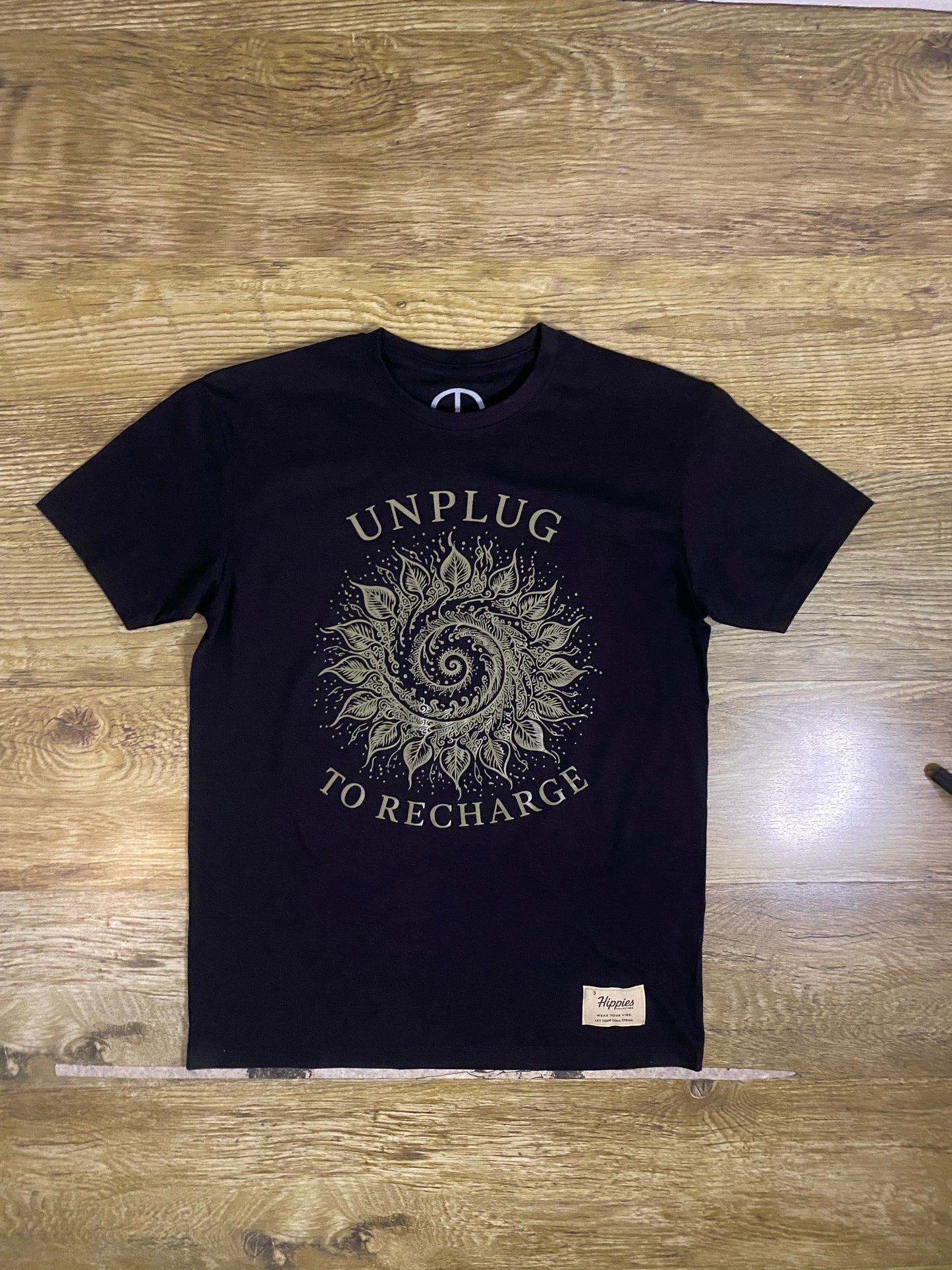 Unplug to Recharge T-Shirt - Pure Cotton Regular Fit American Size Black Tee
