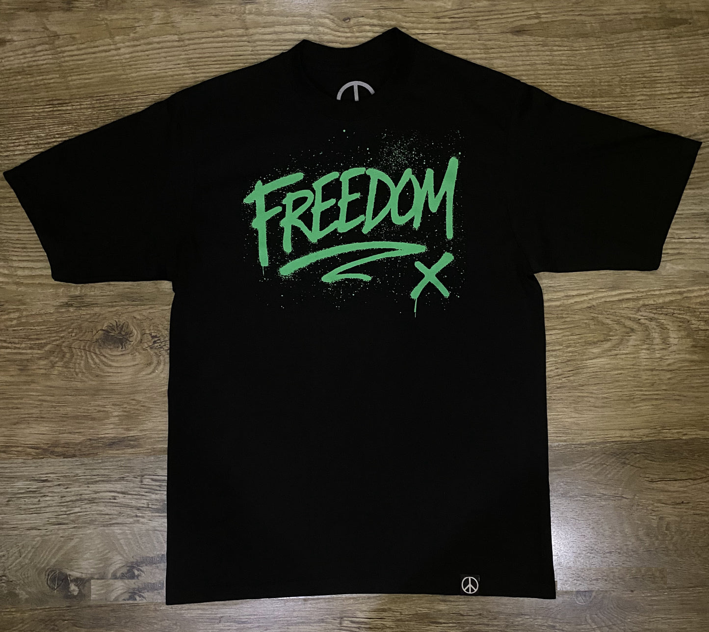 Spray Freedom Oversized Version in Black