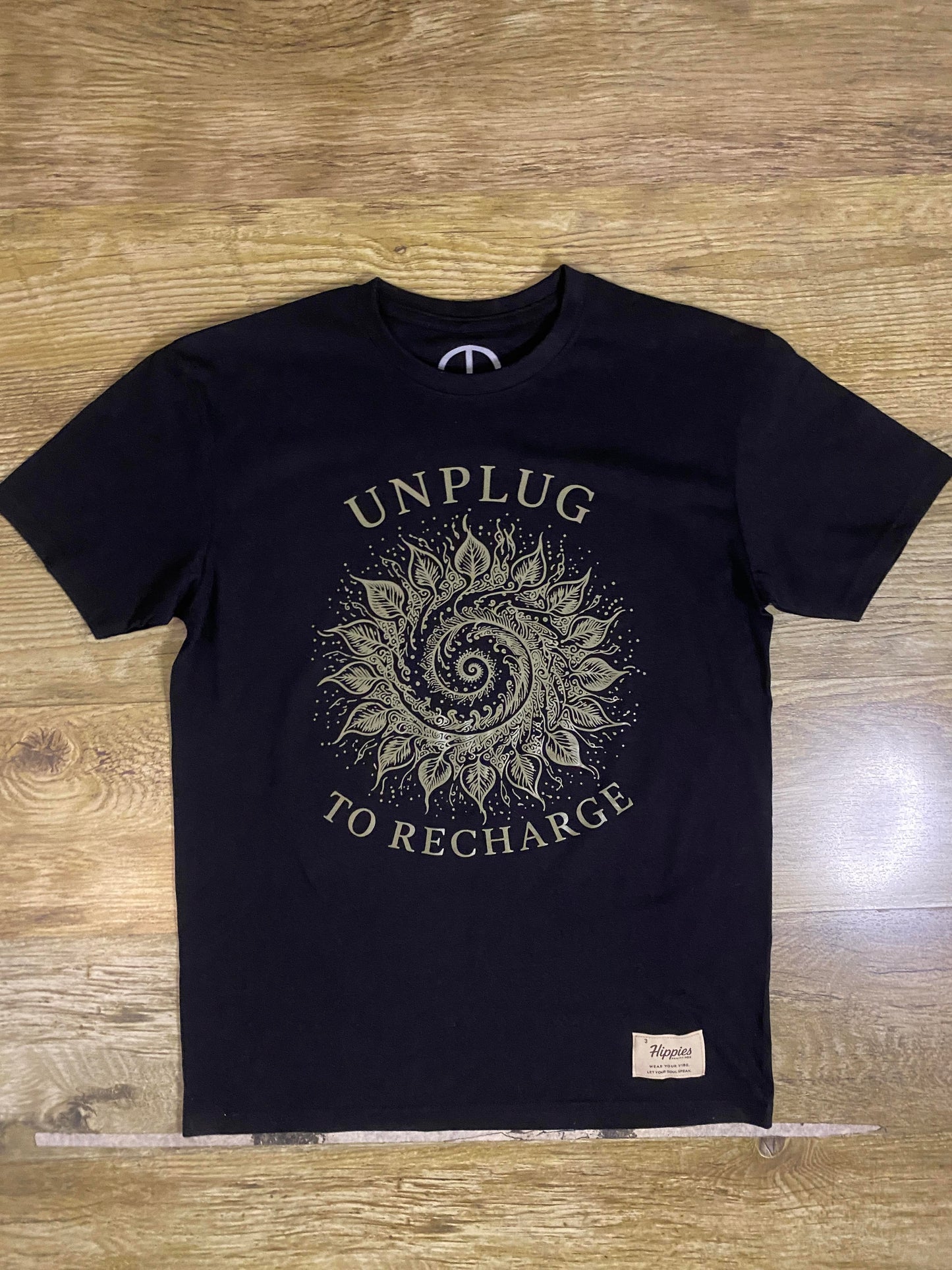 Unplug to Recharge T-Shirt - Pure Cotton Regular Fit American Size Black Tee