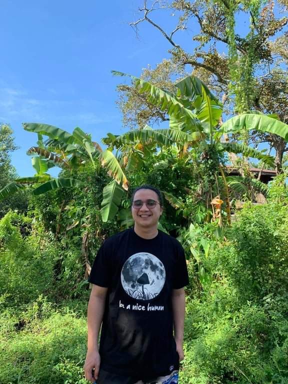 Hippies Philippines - The Shroom and  The Moon T shirt