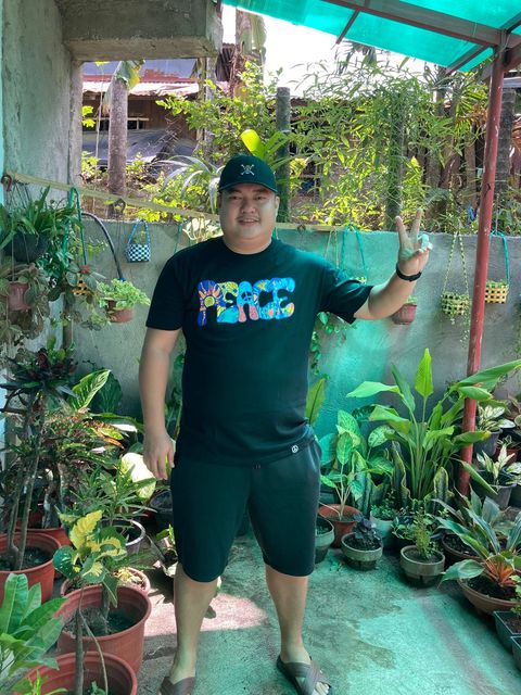 Hippies Philippines T shirt - PEACE (Black)