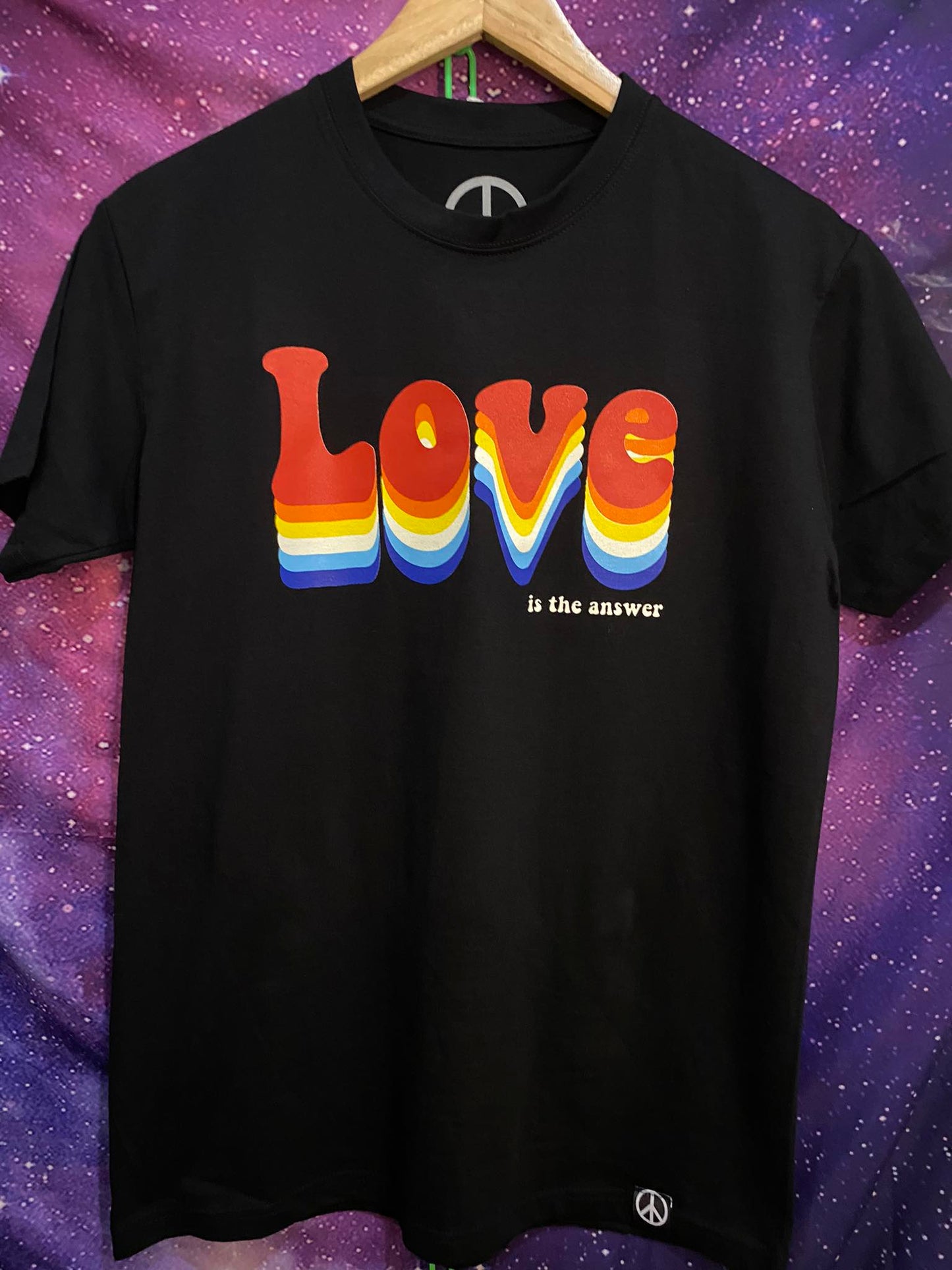 Hippies Philippines T shirt -  LOVE is the answer